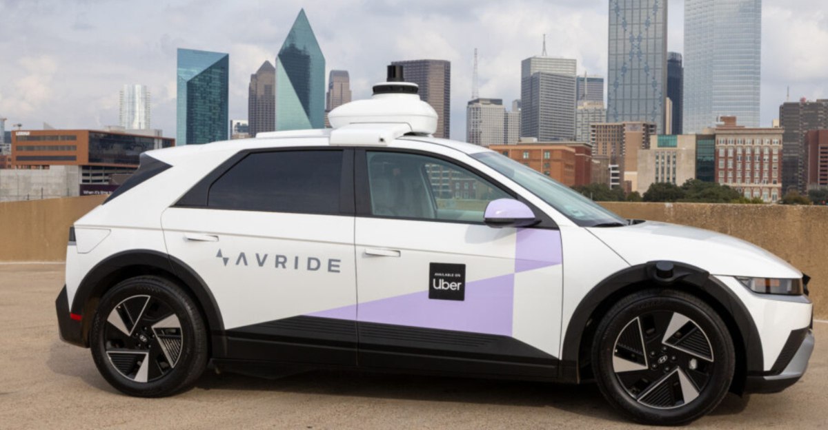 Запуск беспилотных такси в Далласе: Avride и Uber на передовой технологии