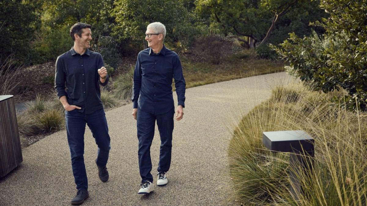 Тим Кук уходит с поста гендиректора Apple: что дальше?
